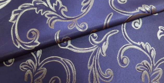 round table tablecloths